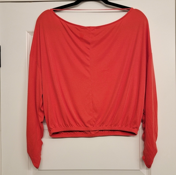 Urban Outfitters Silence + Noise Soft Oversized Ribbed Runched Longsleeve Top - Picture 2 of 5